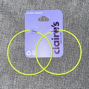 Claire’s Neon Green Lightweight Hoop Earrings